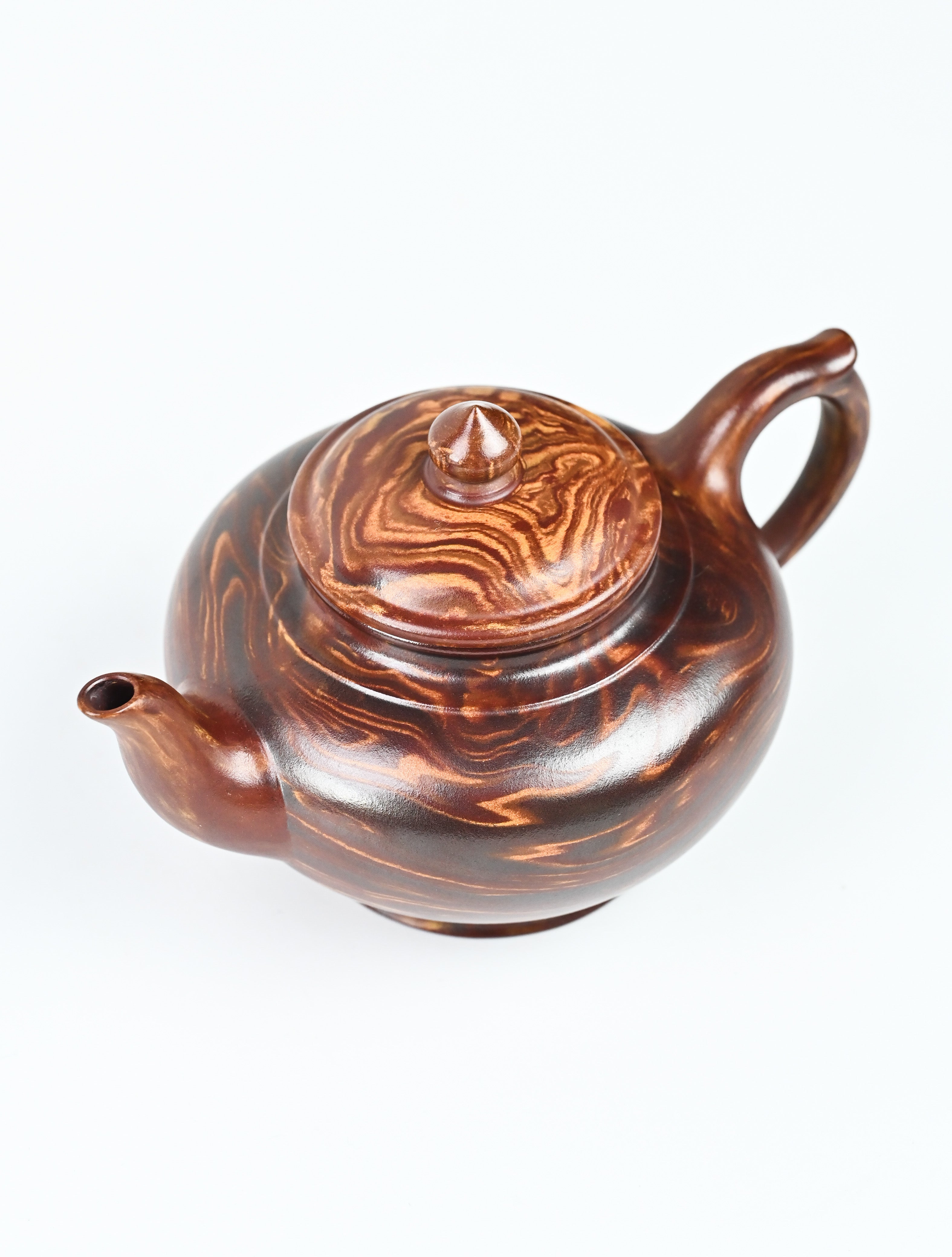 YANYOO handmade Yixing teapot featuring signature Wuni clay and Zisha clay blending technique, Xiao Ying, product top side.