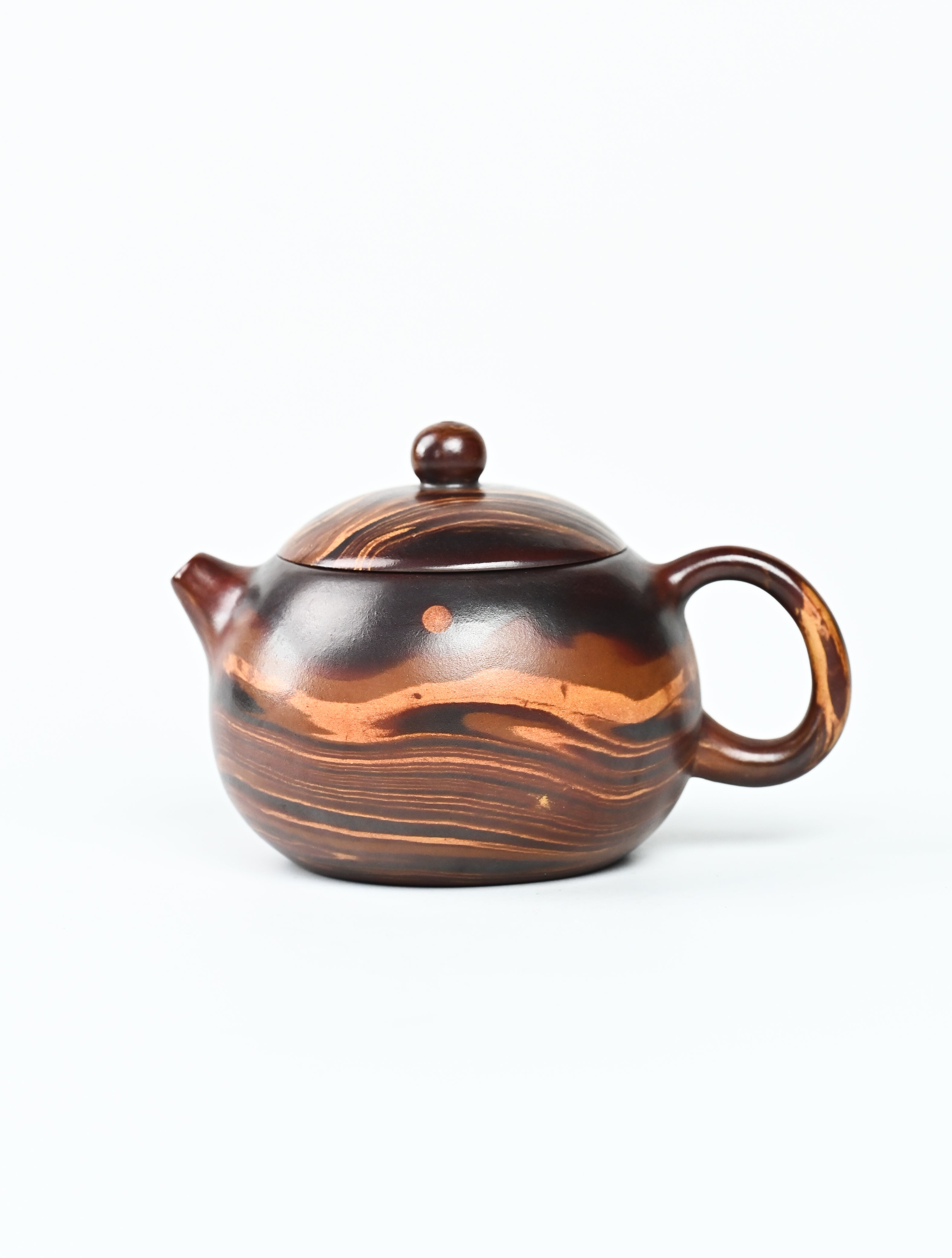 YANYOO handmade Yixing teapot featuring signature Wuni clay and Zisha clay blending technique, Xi Shi, product left side.