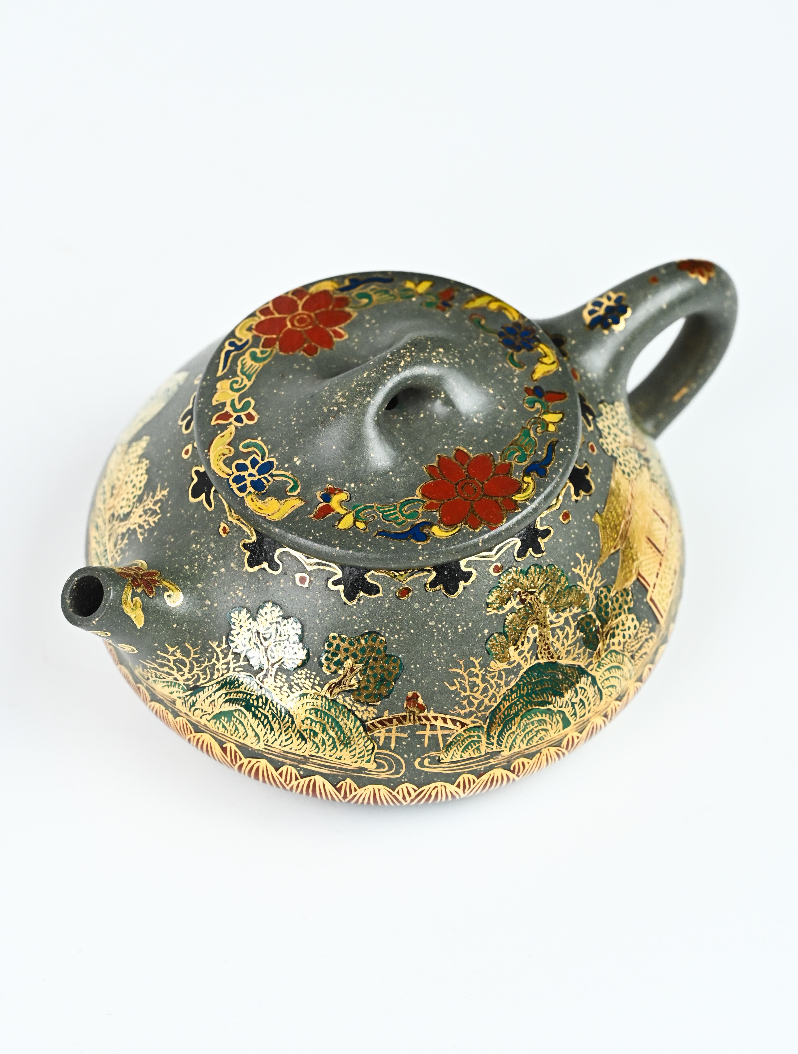 YANYOO handmade Yixing teapot featuring Lvni clay and delicate Falangcai enamel, Jingzhou Shi Piao, product top side.