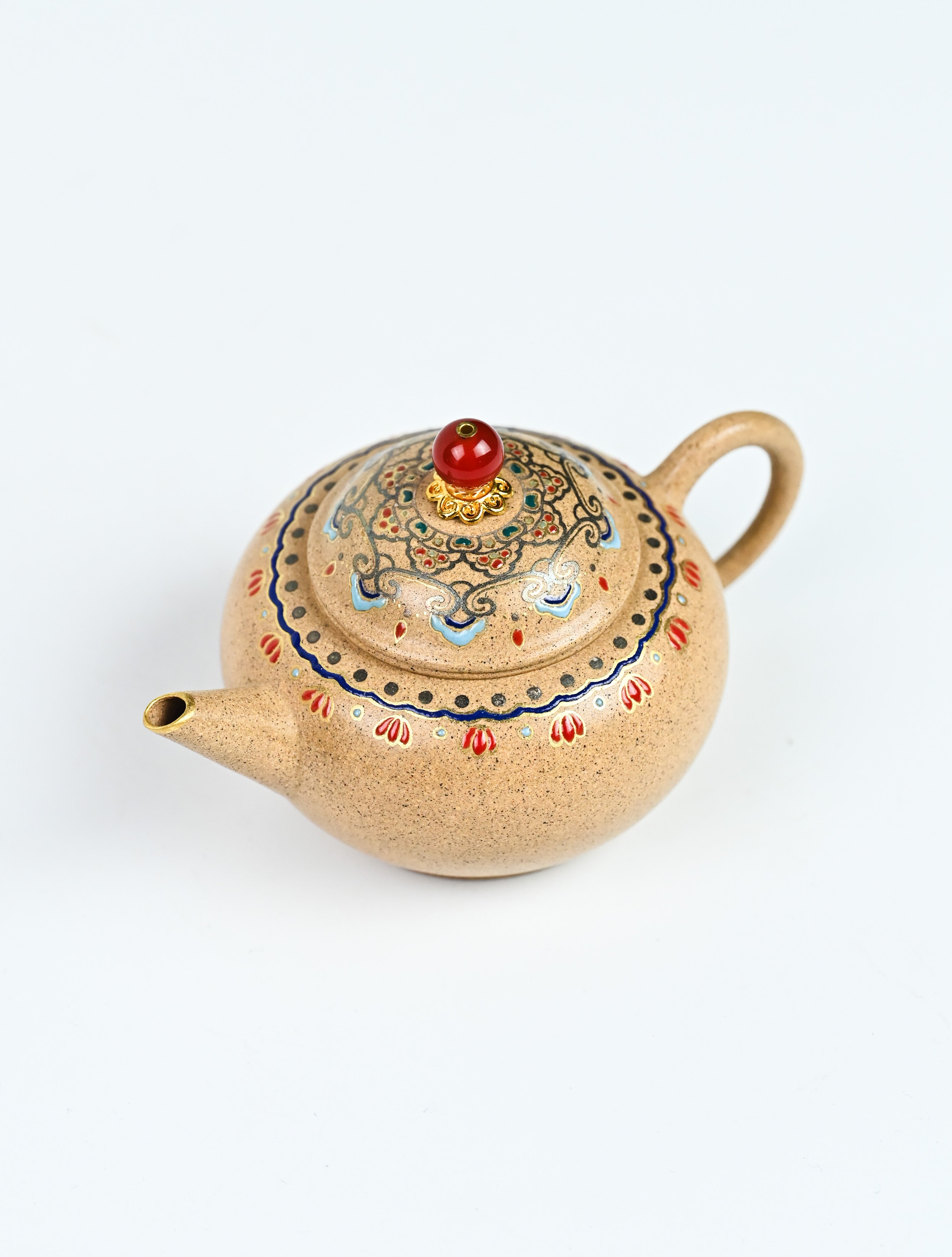 YANYOO handmade Yixing teapot featuring Duanni clay, Shuimo polish technique and delicate Falangcai, product top side.