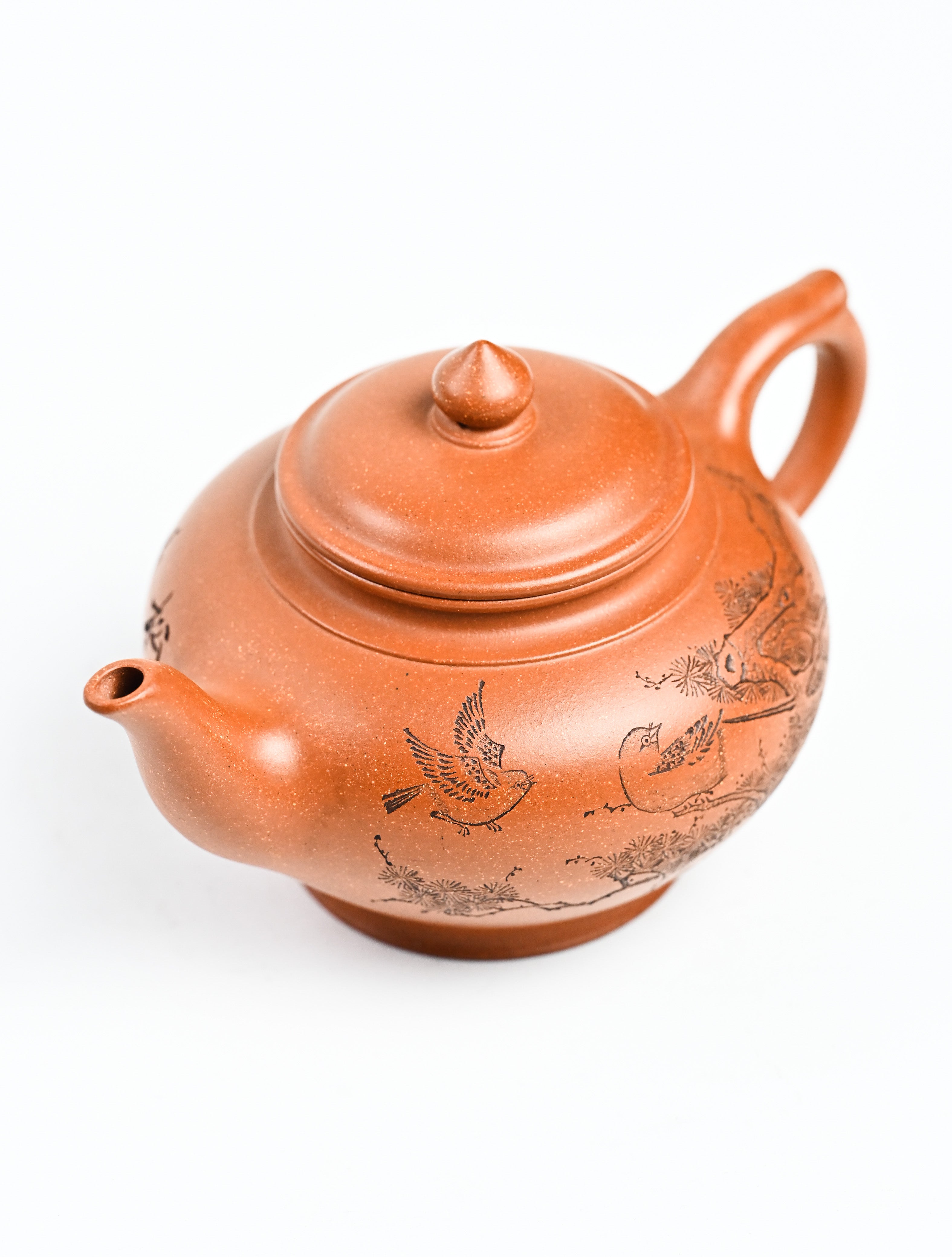 YANYOO handmade Yixing teapot featuring Yucheng Kiln Duanni clay and delicate engravings, Xiao Ying, product top side.