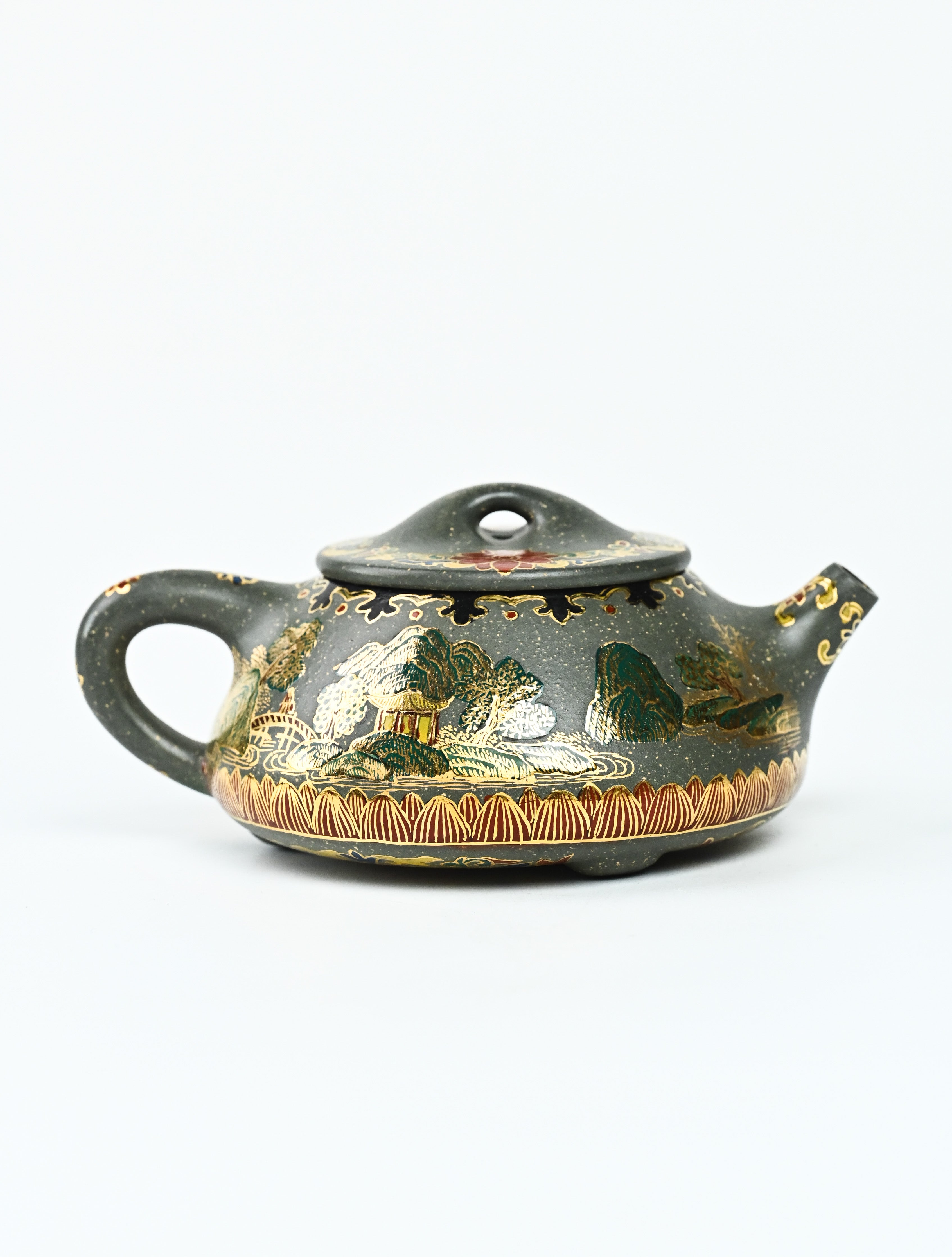 YANYOO handmade Yixing teapot featuring "Que Tou Qing" lvni clay and delicate Falangcai enamel, Jingzhou Shi Piao, product right side.