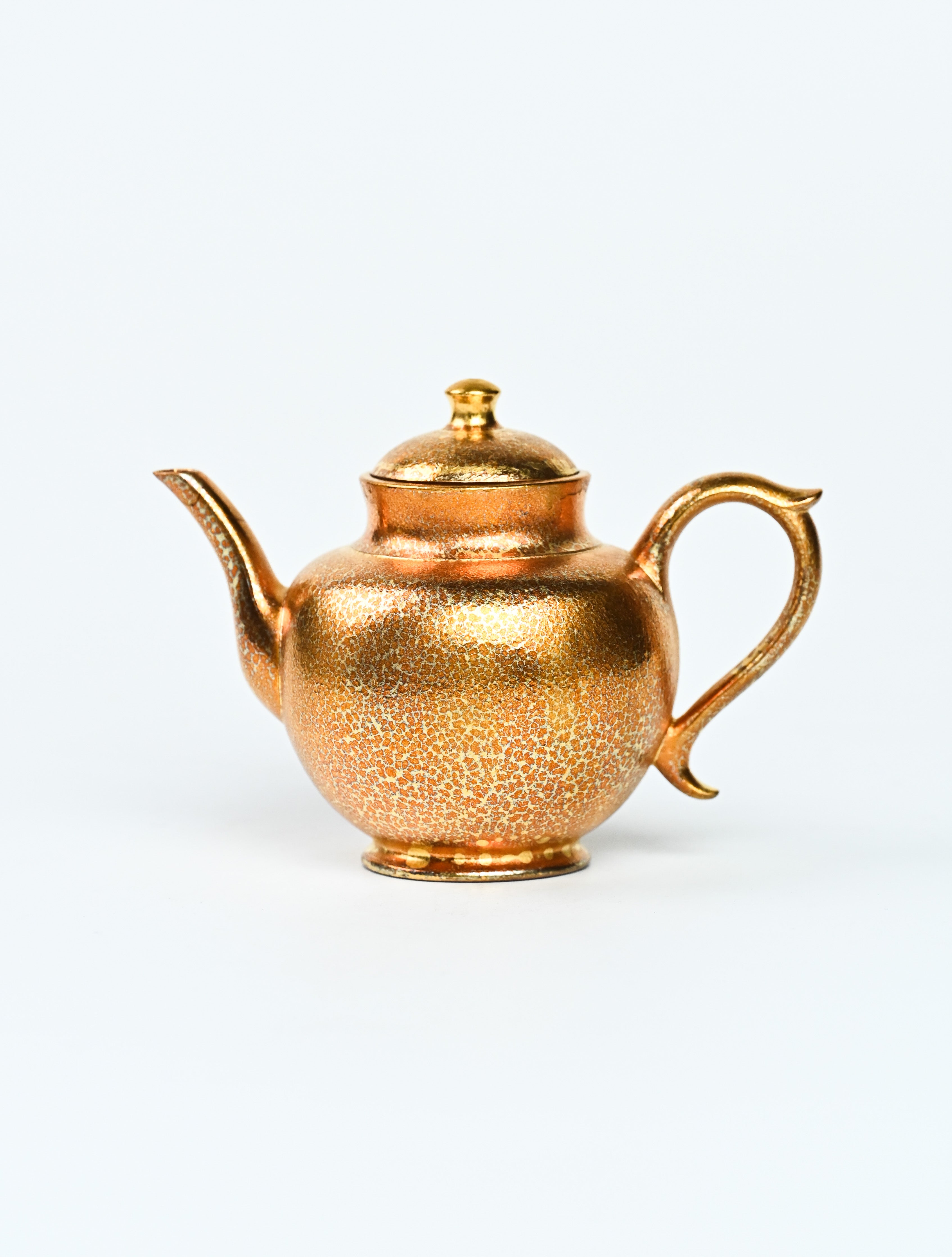 YANYOO handmade Yixing teapot featuring Feather-Plume firing technique, Flask gold, product left side.