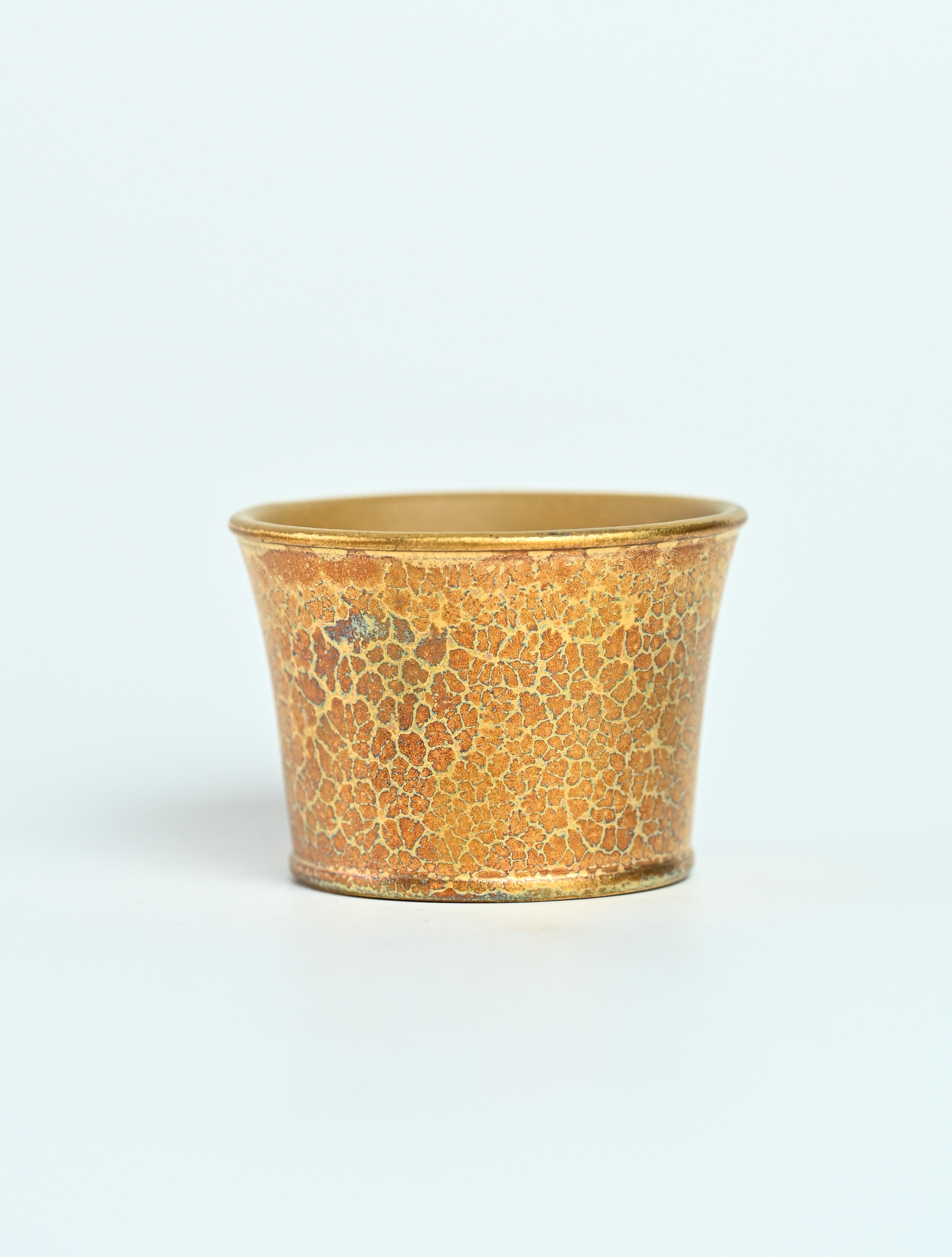 YANYOO handmade Yixing tea cup, Wild Plume collection gold product.